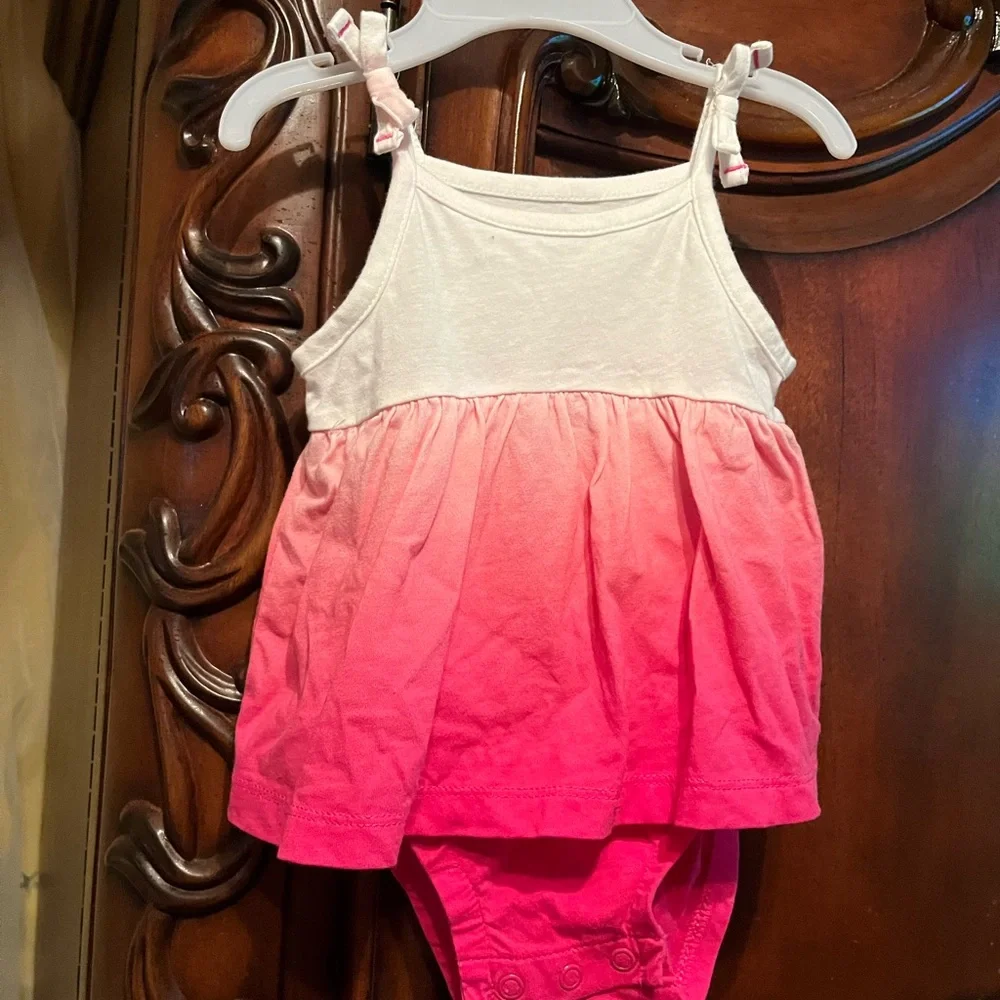 Caters and Disney baby summer bundle baby girl size 0-3 months☀️🏝️💕